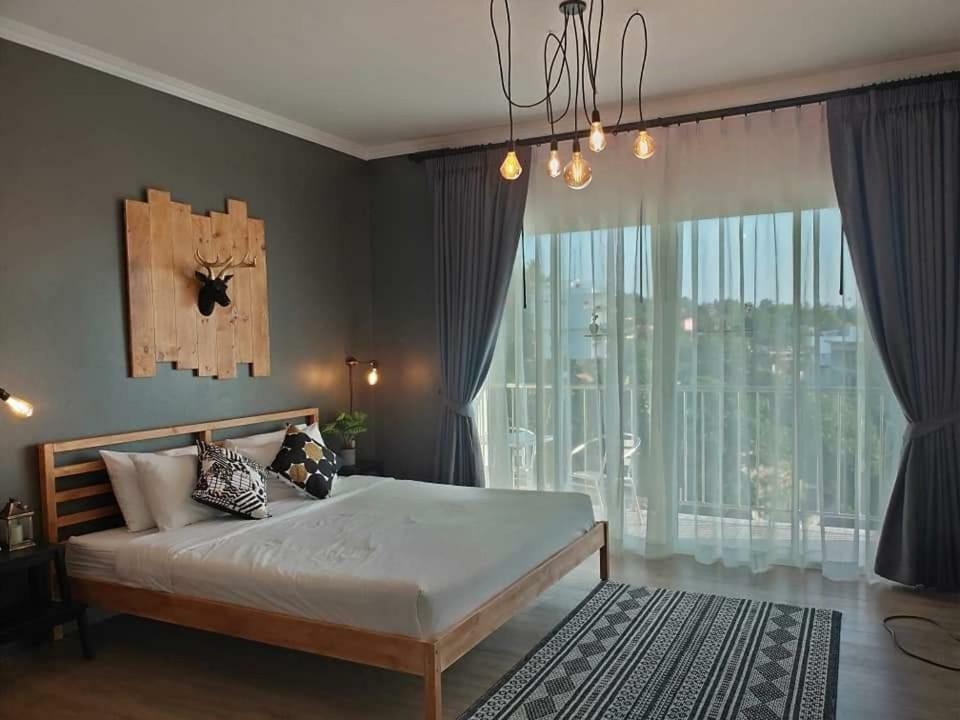 فندق Thira House Karon المظهر الخارجي الصورة